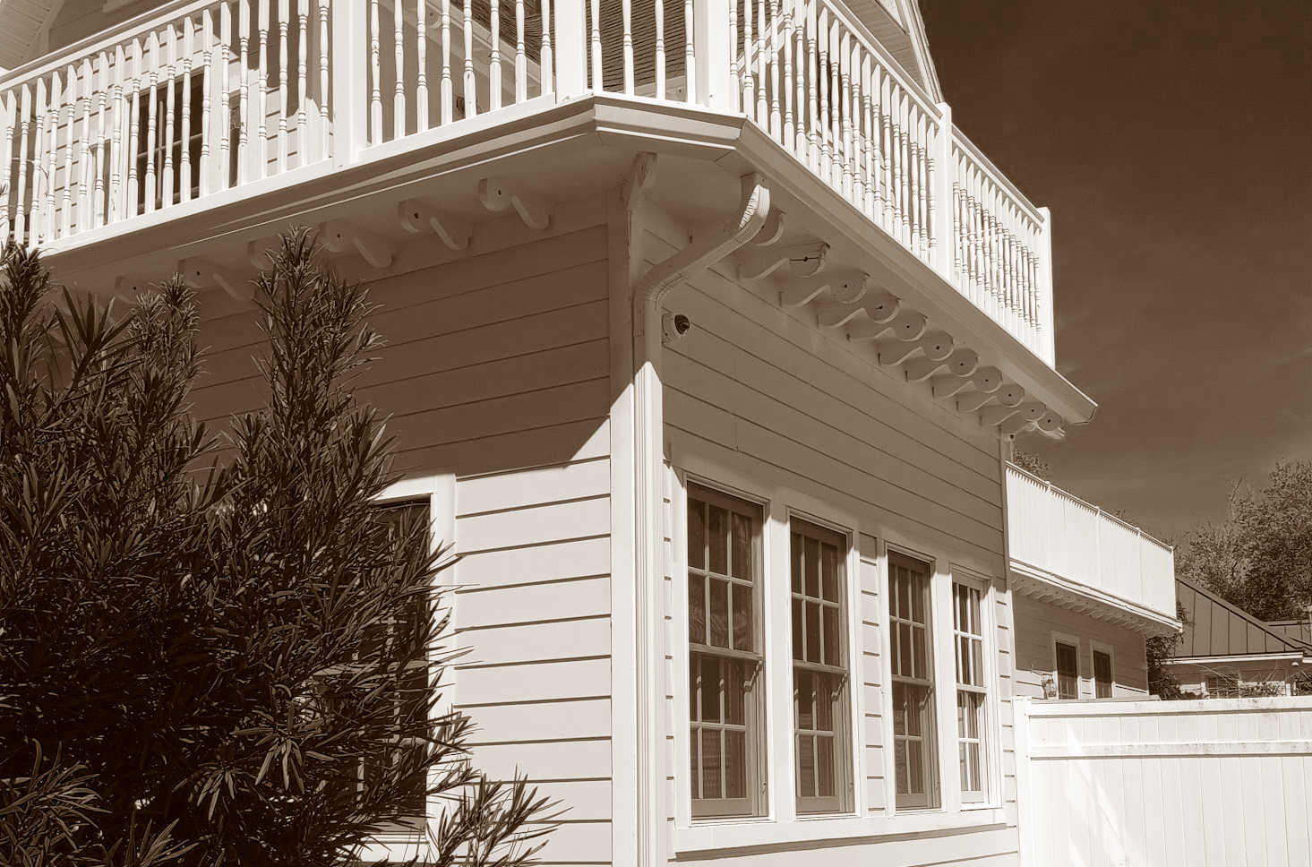 White House Downspout 2